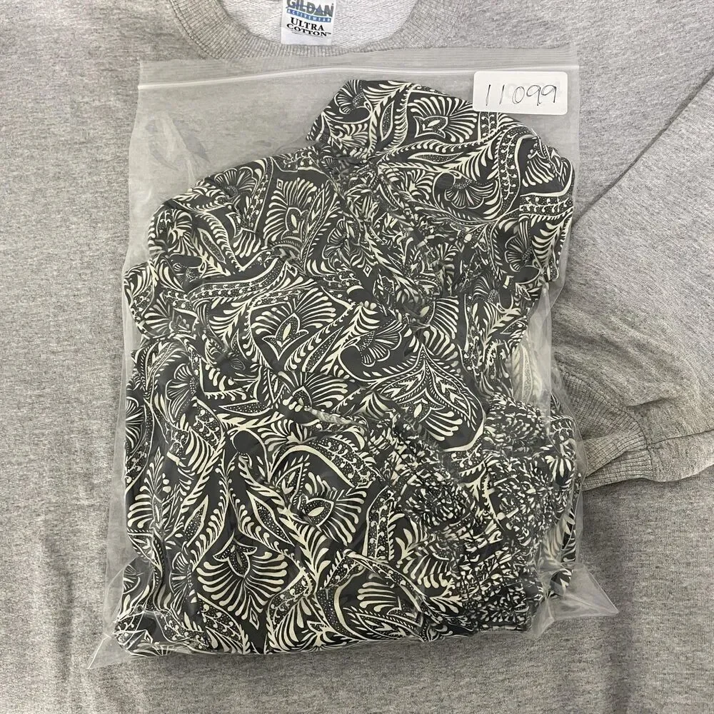 By Anthropologie Jumpsuit Womens 10 Black White Paisley Ruffle Neck Jogger Cuff - Picture 9 of 9